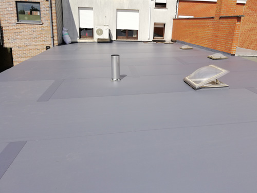 Dakbedekking in PVC te Bissegem